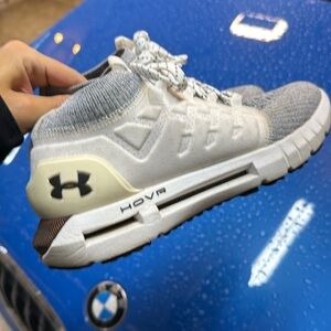 Under Armour Hovr Phantom 1 - 9.5 mens